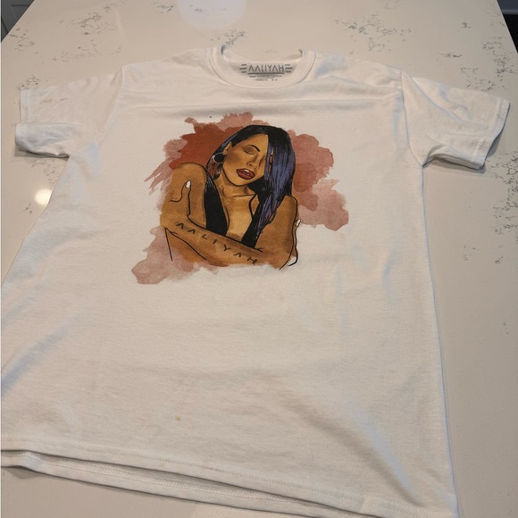 A&F Aaliyah graphic short sleeve shirt set - Picture 12 of 12